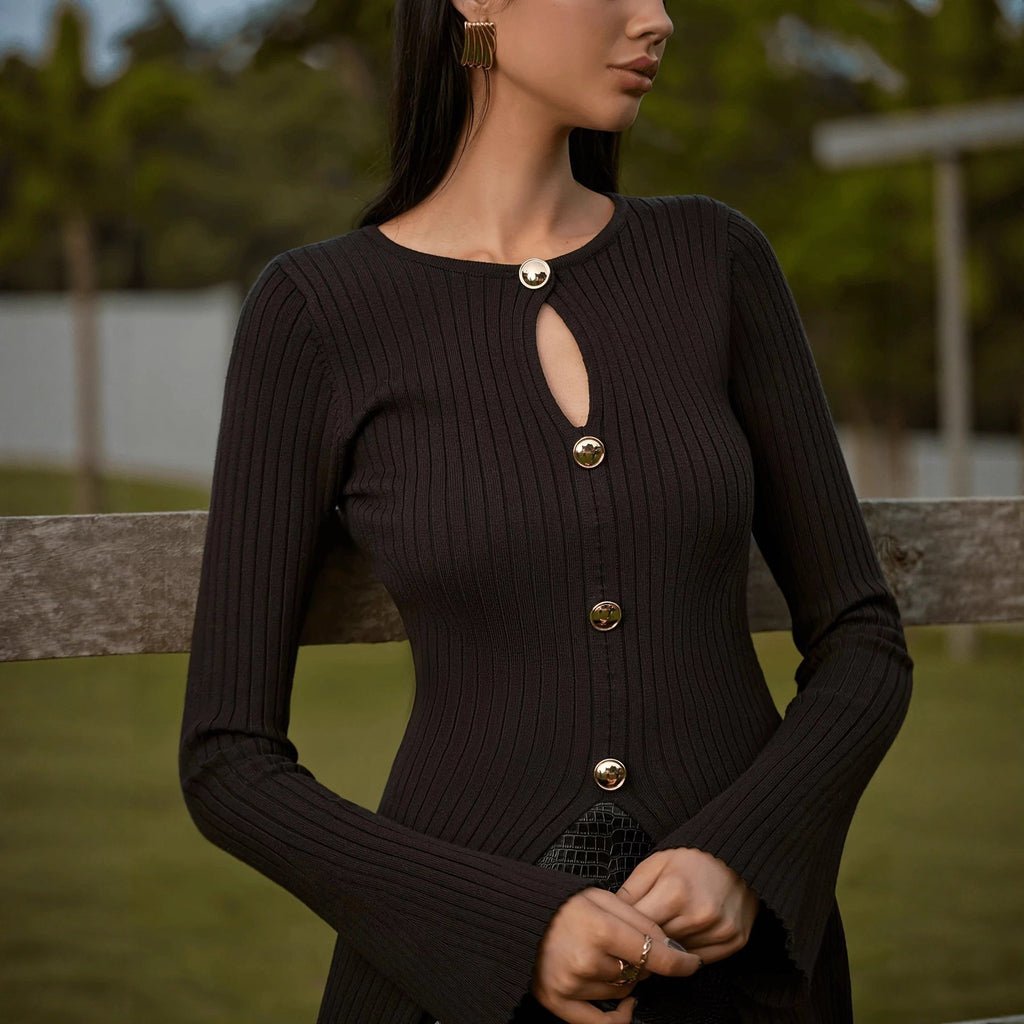 Elegant Commuter Solid Color Knit Top with Cut-out Detail and Hem Split Sweater