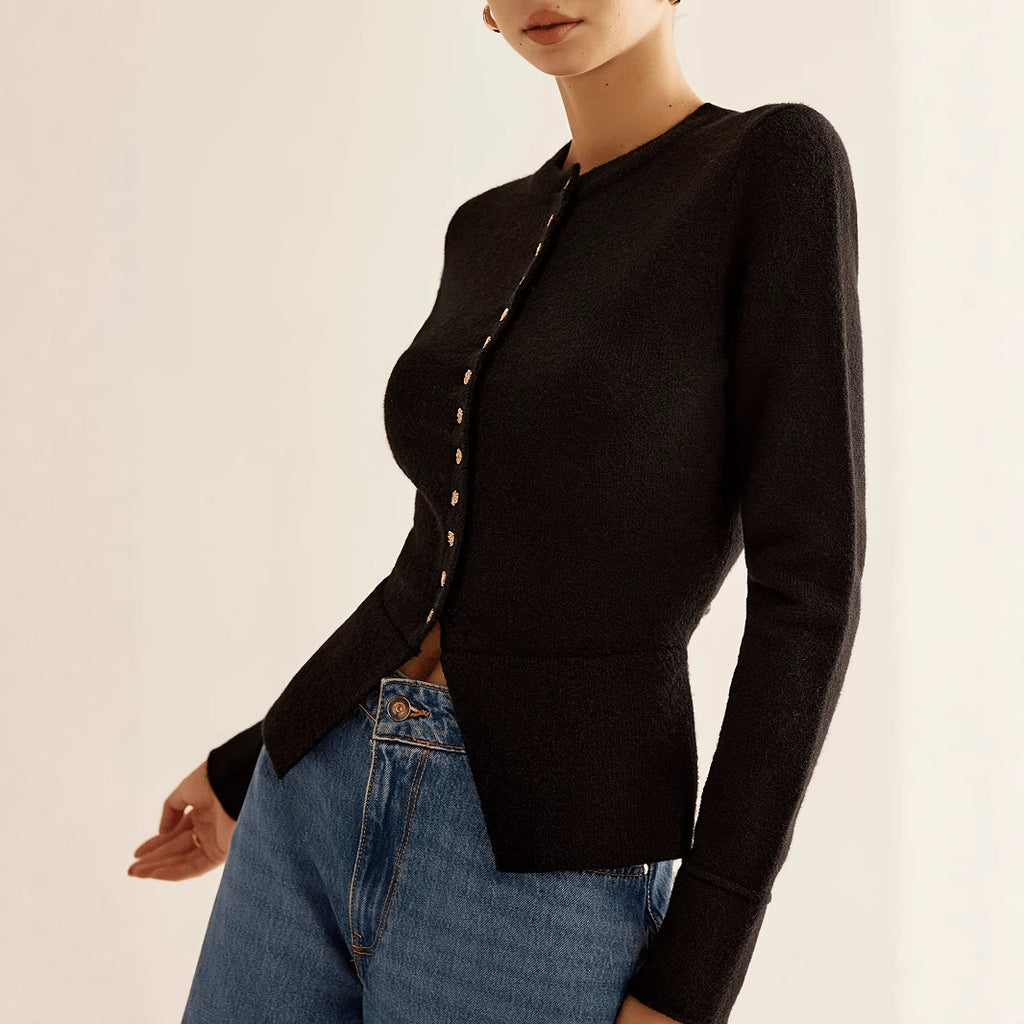 Autumn/Winter Women's Knitted Cardigan with Buttons, Fashionable, Elegant, Versatile Sweater