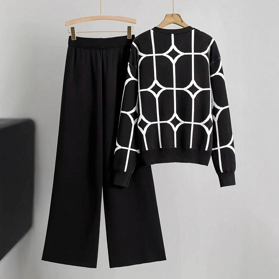 Chic Knit Two-Piece Set for Women, Floral Pattern V-Neck Cardigan, Fashionable and Versatile Outfit