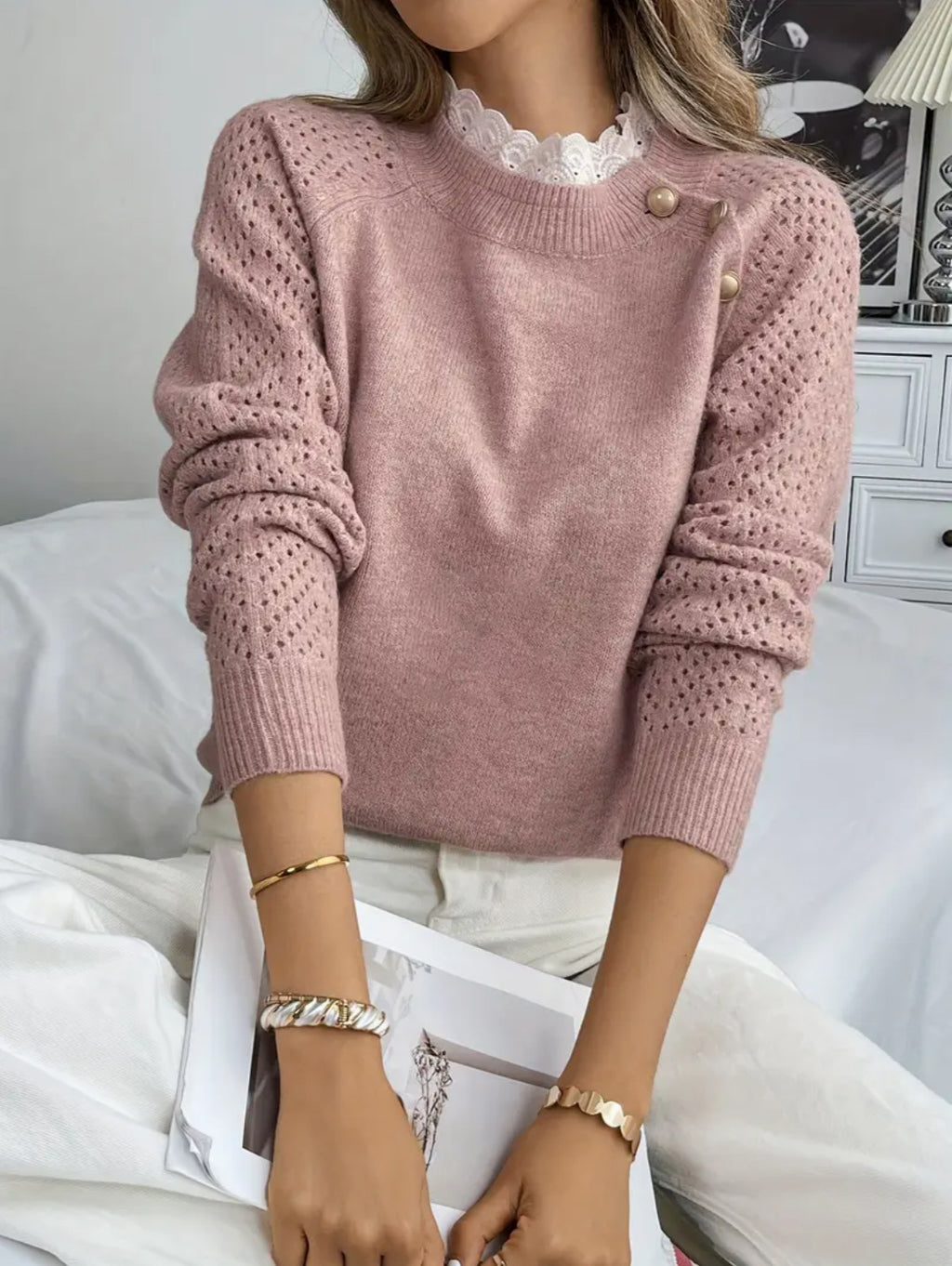 Women’s Lace Patchwork Round Neck Loose Knit Sweater