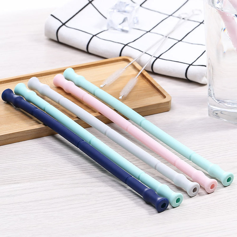 Collapsible Silicone Foldable Reusable Straw with Carrying Case and Cleaning Brush Travel Home, Office Drink Kitchen Accessories