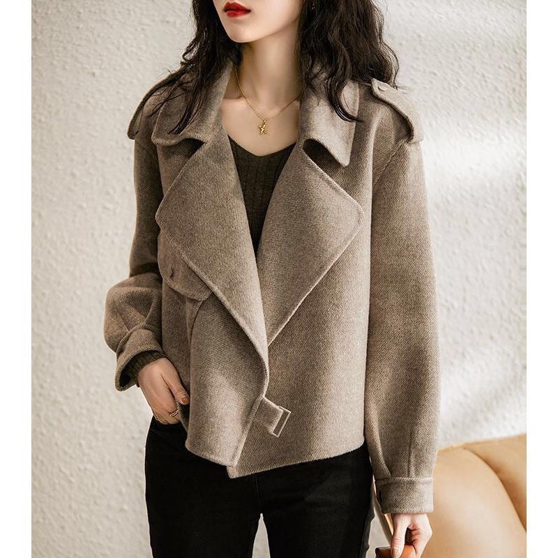 Italian Women's Wool Blazer Short Coat, Elegant and Stylish, Autumn Outerwear