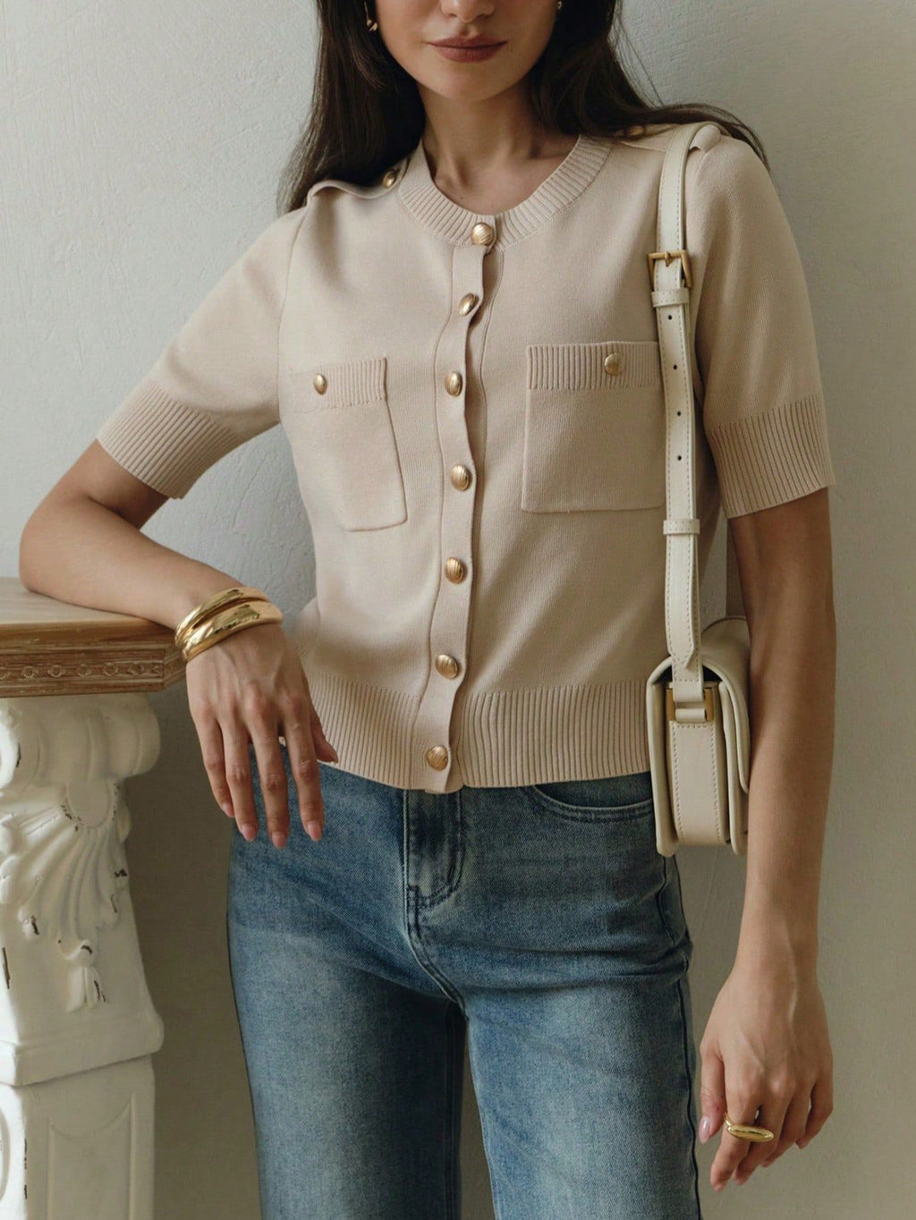 Elegant Knitted Cardigan with Metal Button and Double Pockets, Simple and Stylish Round Neck Top