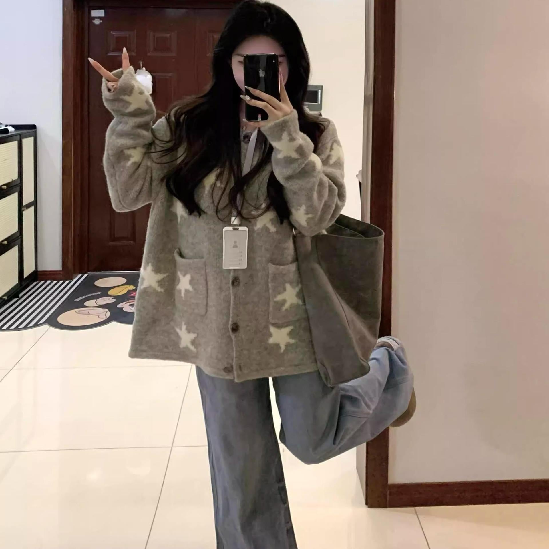 Gray Sweater Coat for Women Autumn Winter New Flip Collar Star Design Knit Cardigan Short Height Top
