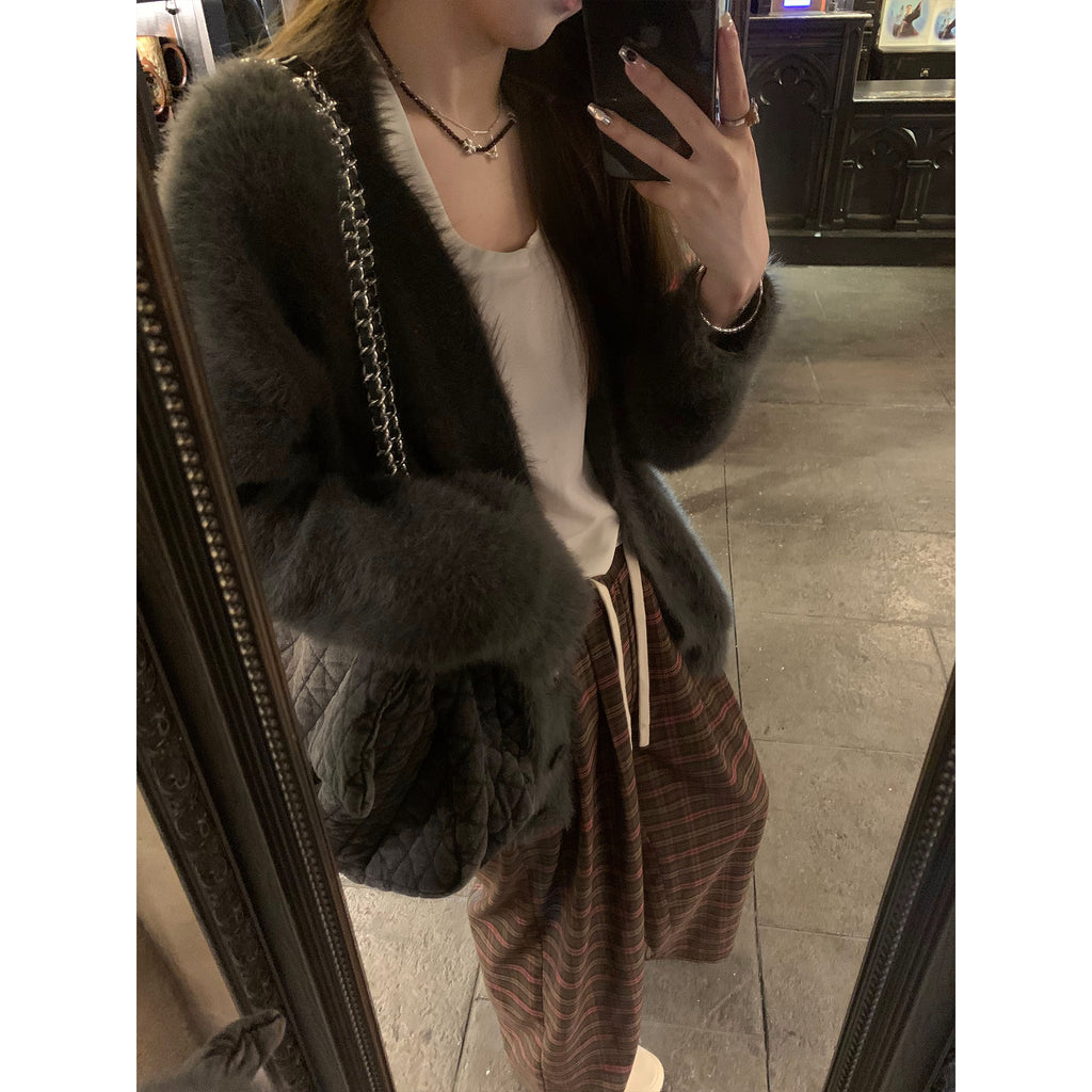 Soft Knit Cardigan for Women, Cozy and Lazy Style, Thickened  Fashion Sweater Coat, Autumn and Winter, Short Length, Elegant Look