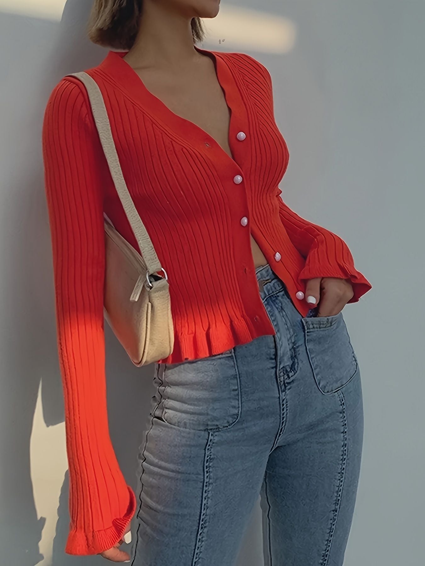 Women’s Elegant V-Neck Ruffle Knit Cardigan