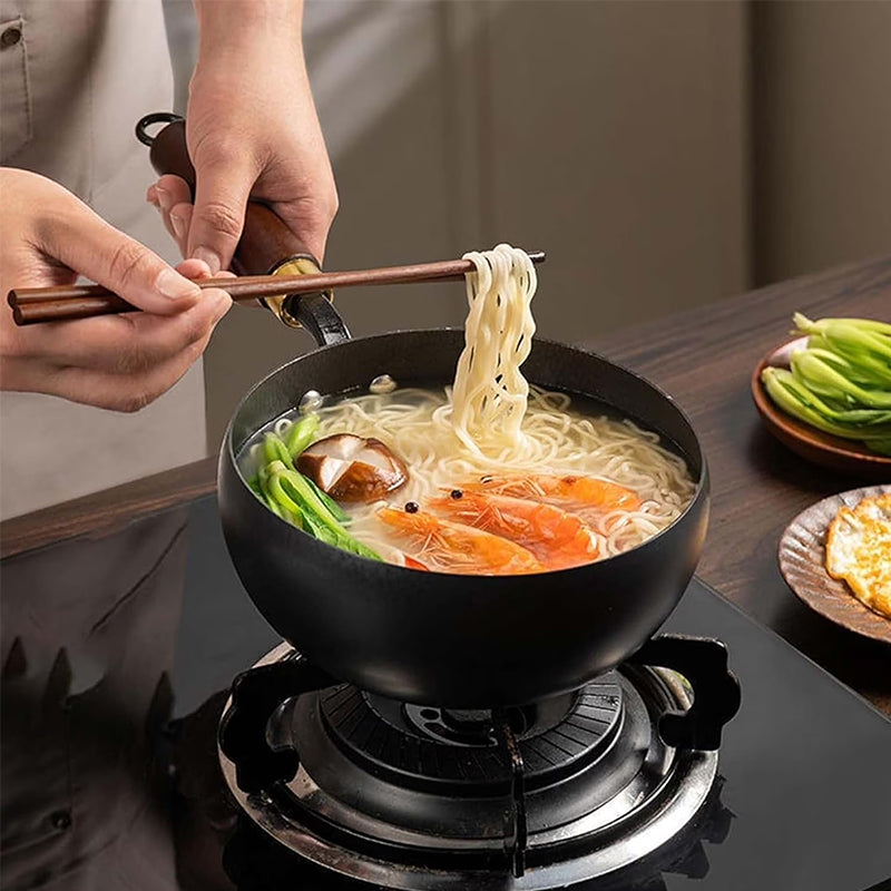 Hand-Forged Iron Wok 24/28cm – Uncoated with Wood Lid for Induction & Gas Stoves