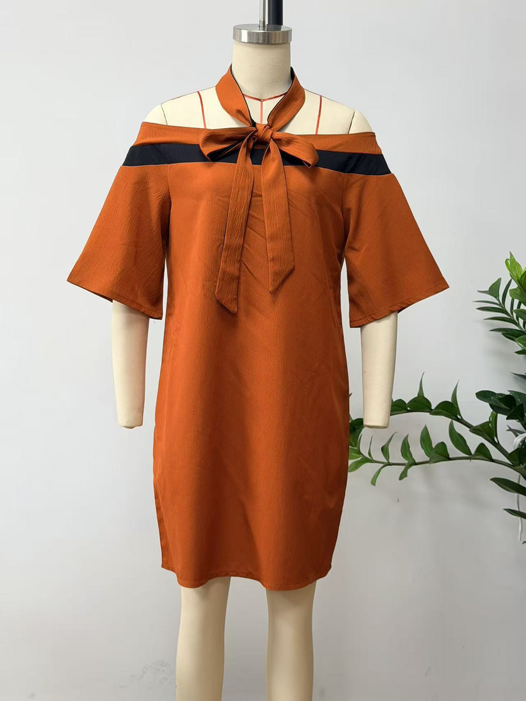Women’s One-Shoulder Bow Dress
