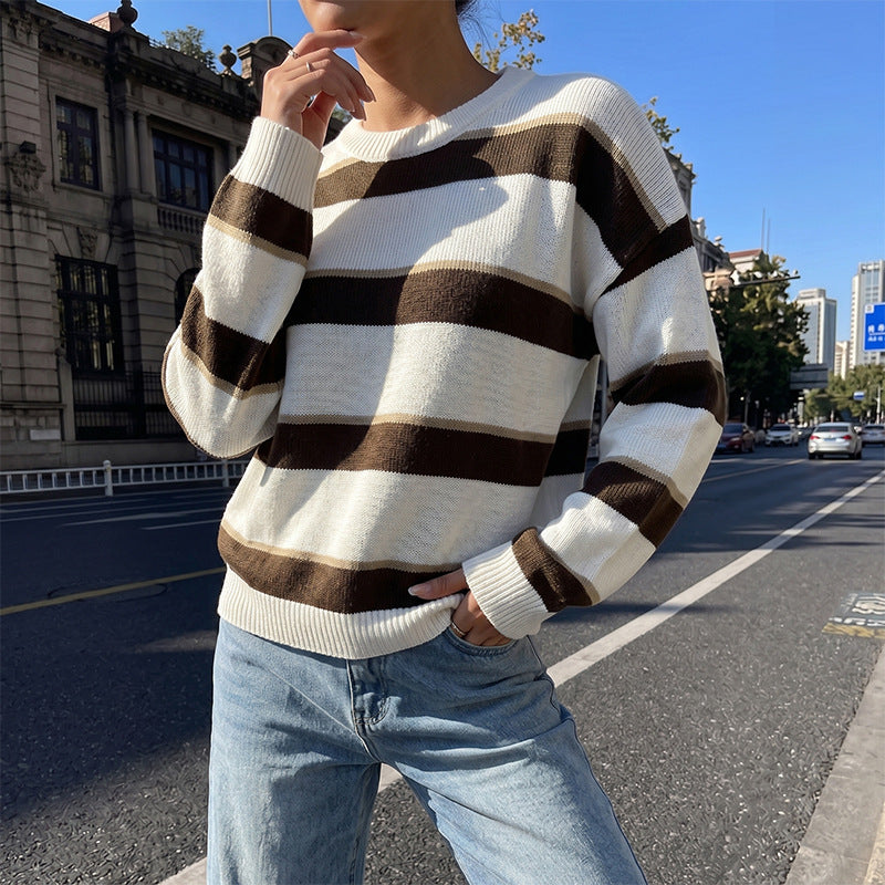 Loose long sleeved round neck striped sweater